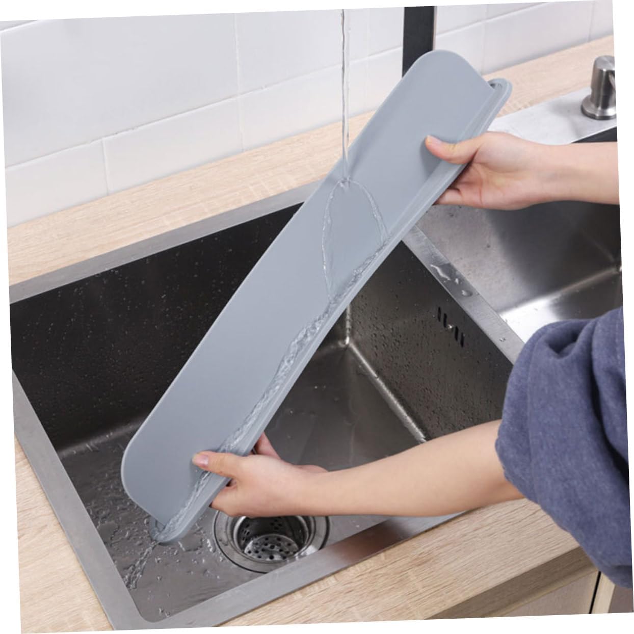 Silicon Sink Splash Guard With Suction Cups / 14Inch Strong Suction Kitchen Sink Water Splash Guard